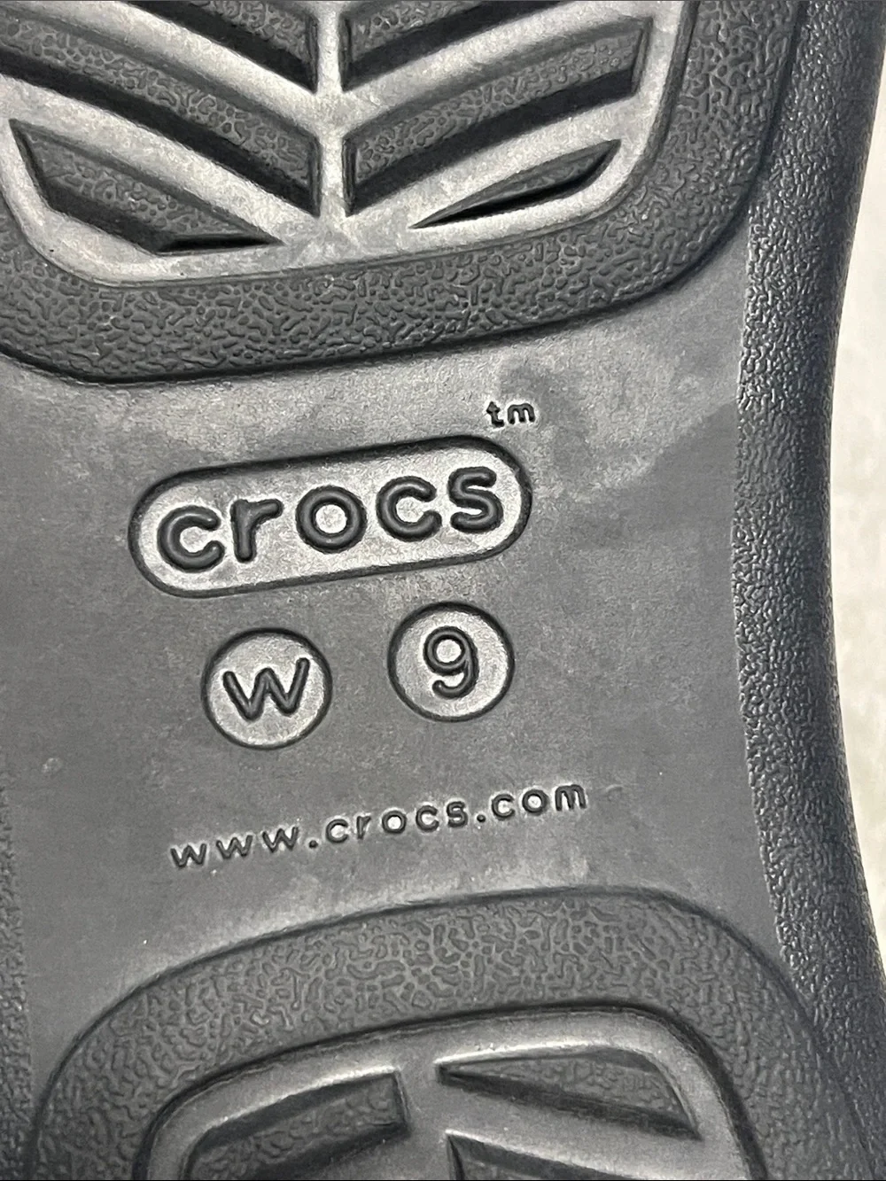 Crocs,Monterey Metallic Wedge Flip